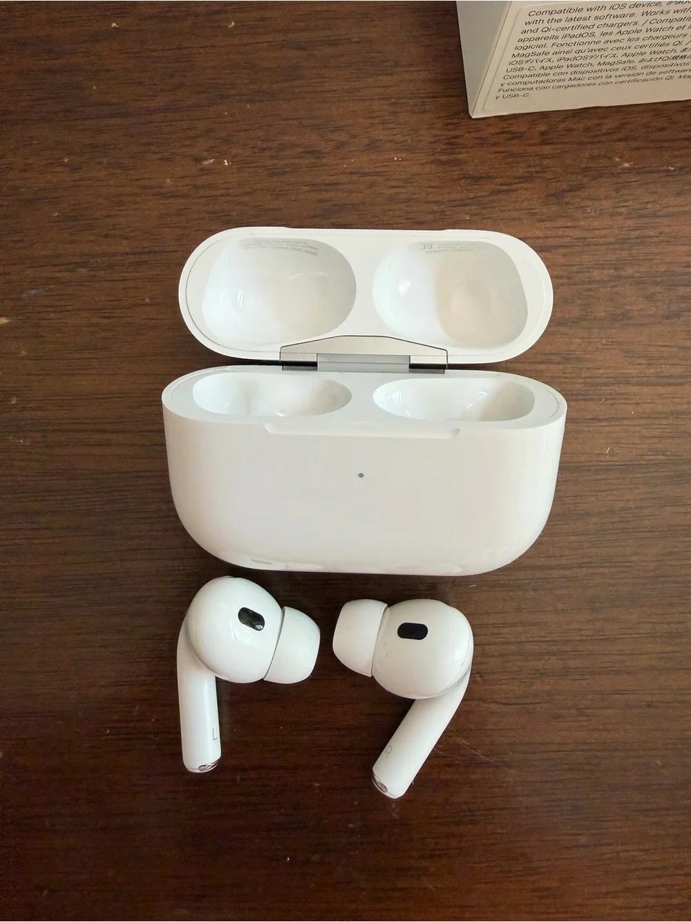 Apple White AirPods Pro 2 gen In-Ear Wireless Earbuds
